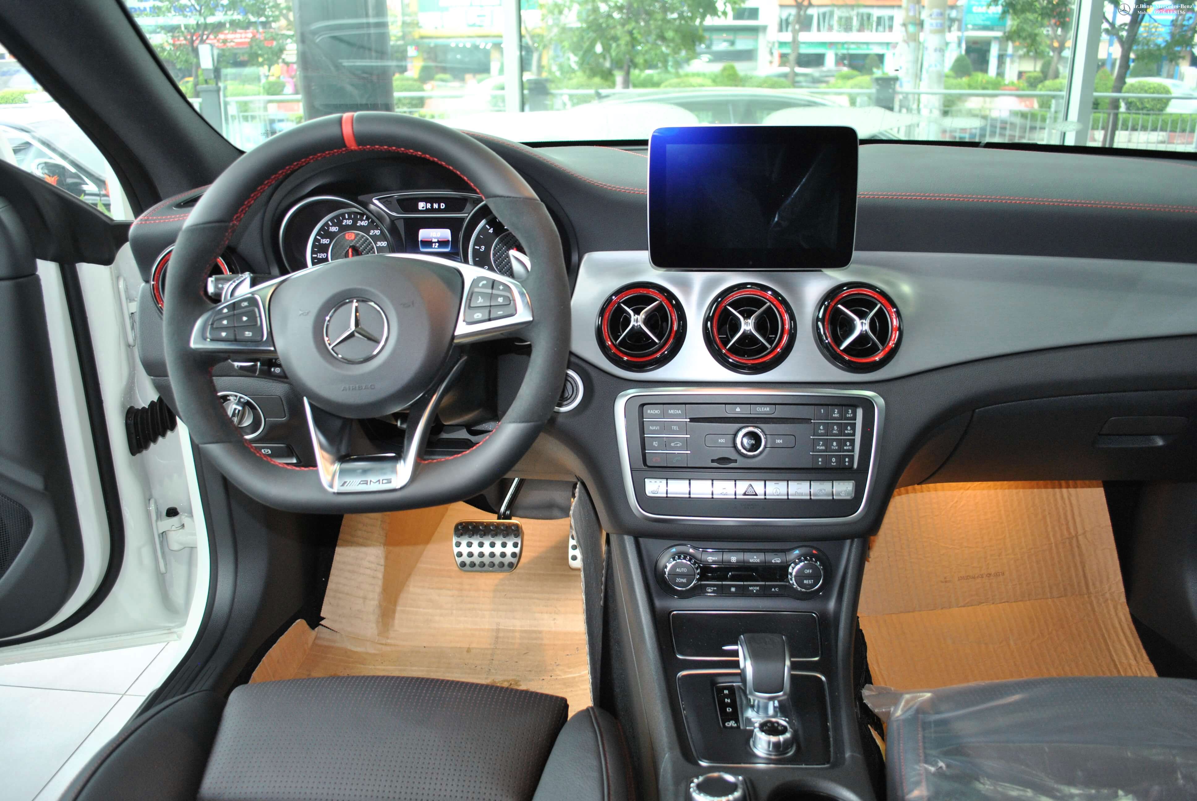 Mercedes AMG CLA 45 4Matic 2017 (15)