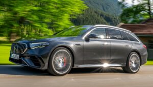 Mercedes-AMG E 53 Hybrid Wagon 2026: Sức Mạnh Quái Kiệt Trong Thân Xác Gia Đình