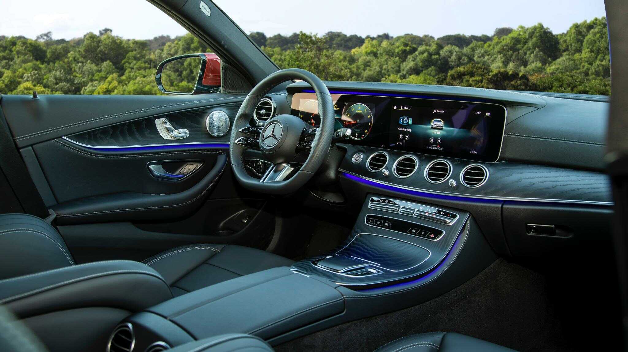 Mercedes E300 2022