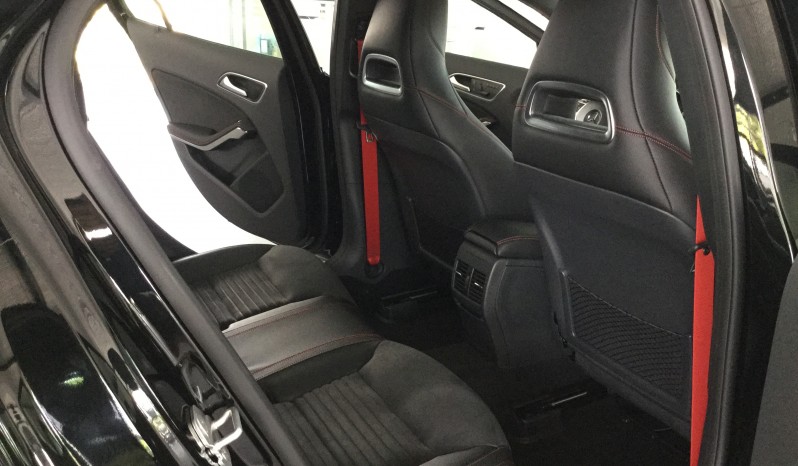 Mercedes GLA 250 4MATIC 2017 (1)