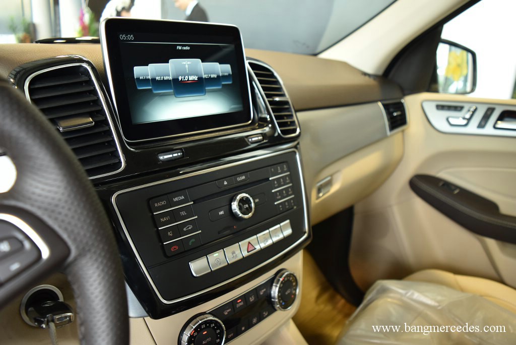 Mercedes GLE 400 4Matic 2017 (11)