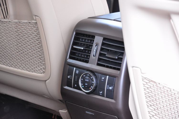 Mercedes GLS 500 4MAtic 2018 2019 (10)